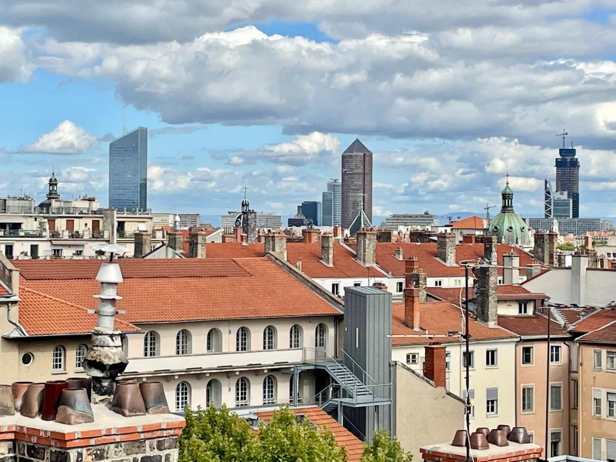 Unique! Maison Sur 1 Toit Avec Vue Extraordinaire! Apartment Lyon Exterior photo